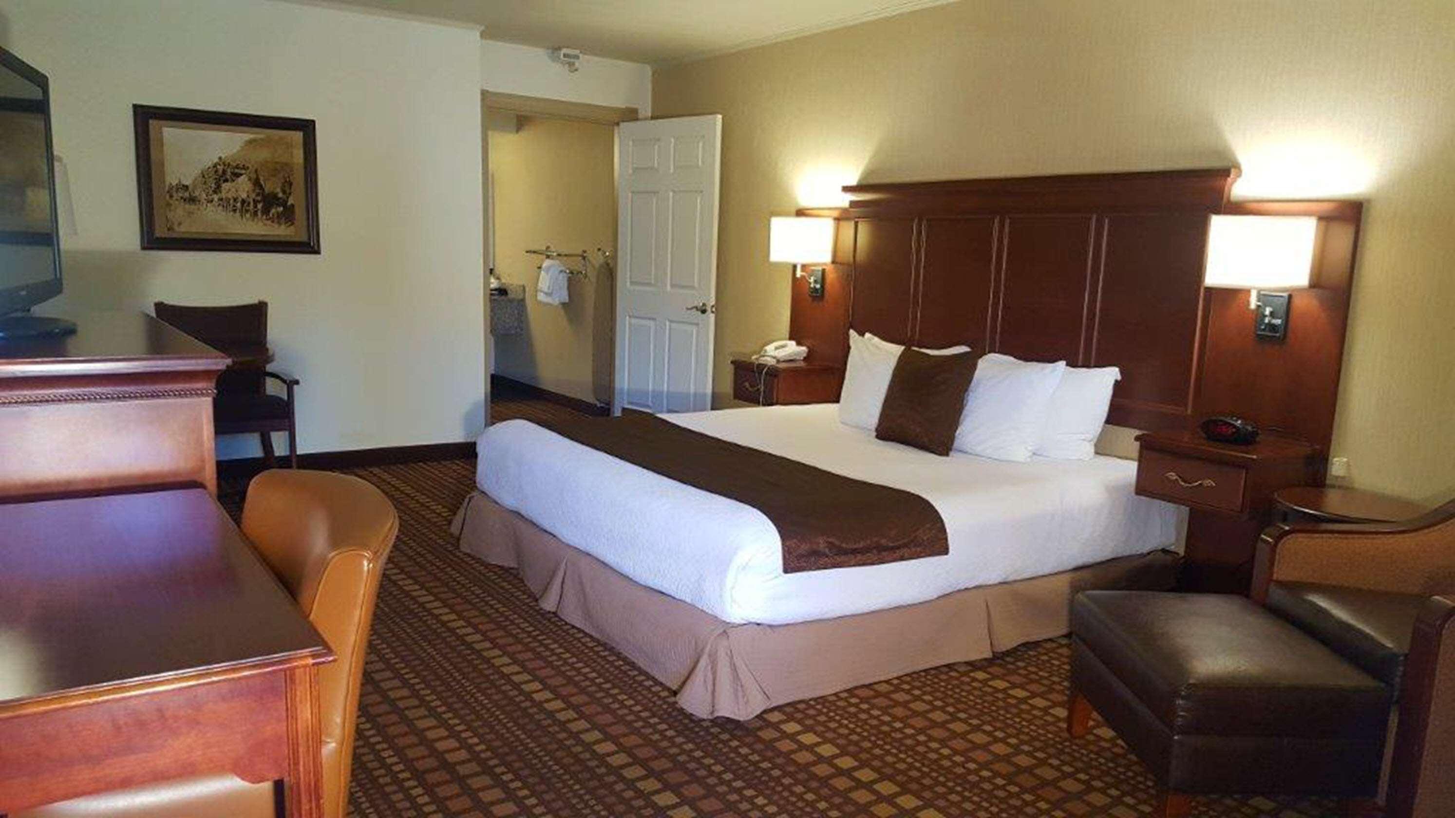 Best Western Plus Humboldt House Inn Garberville Exterior photo
